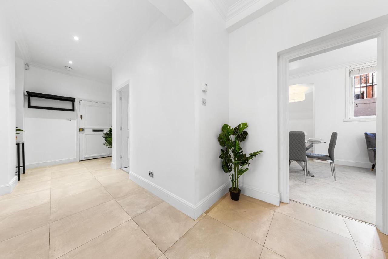 Appartamento Harrods 2 Bed Lux Flat W/Patio Londra Esterno foto