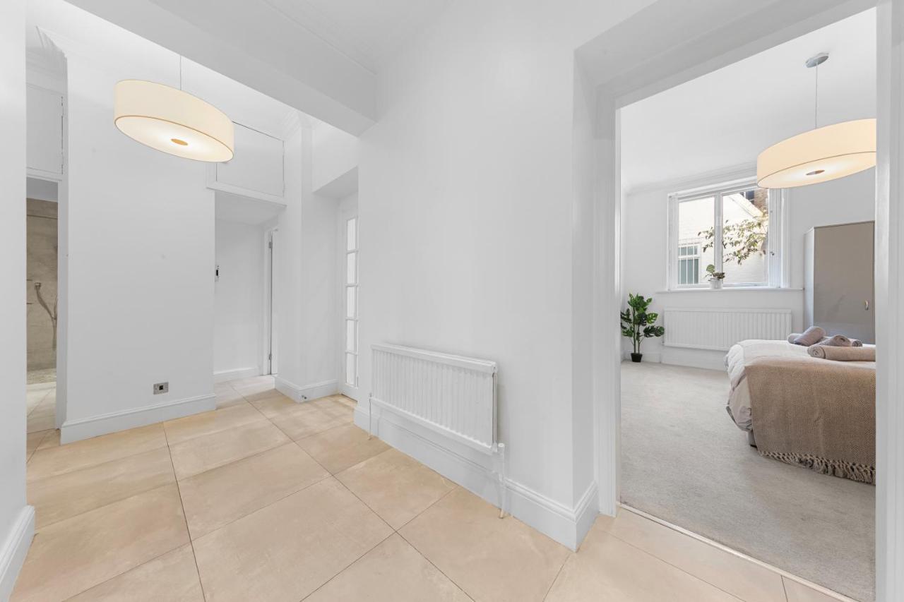 Appartamento Harrods 2 Bed Lux Flat W/Patio Londra Esterno foto